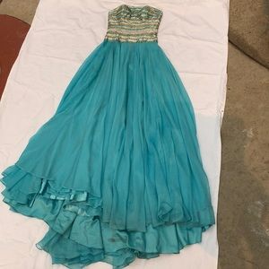 Sherri Hill sz 2 Gold/Silver/Turquoise bead bling